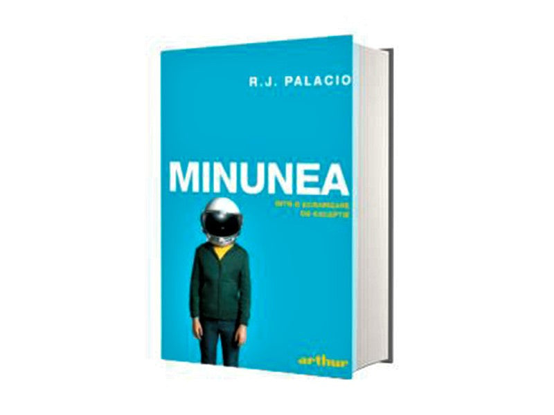Carte Minunea