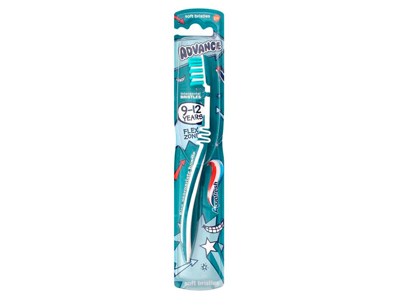 Aquafresh Periuta de dinti Advance Soft 9-12 ani